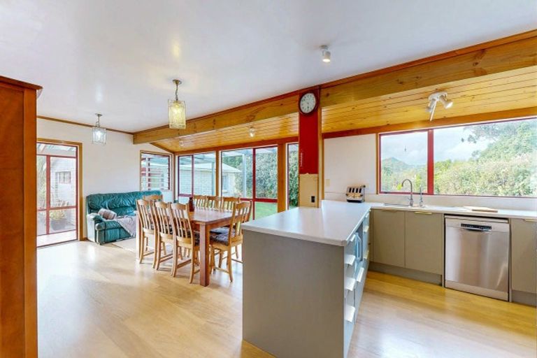 Photo of property in 15 Mangotahi Road, Thames, 3577