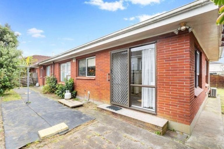 Photo of property in 2/451 Great South Road, Papatoetoe, Auckland, 2025