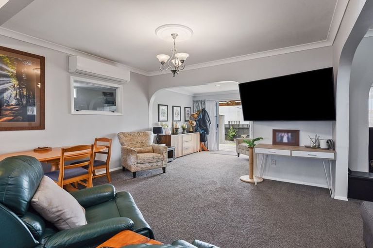 Photo of property in 11 Russell Road, Fairy Springs, Rotorua, 3015