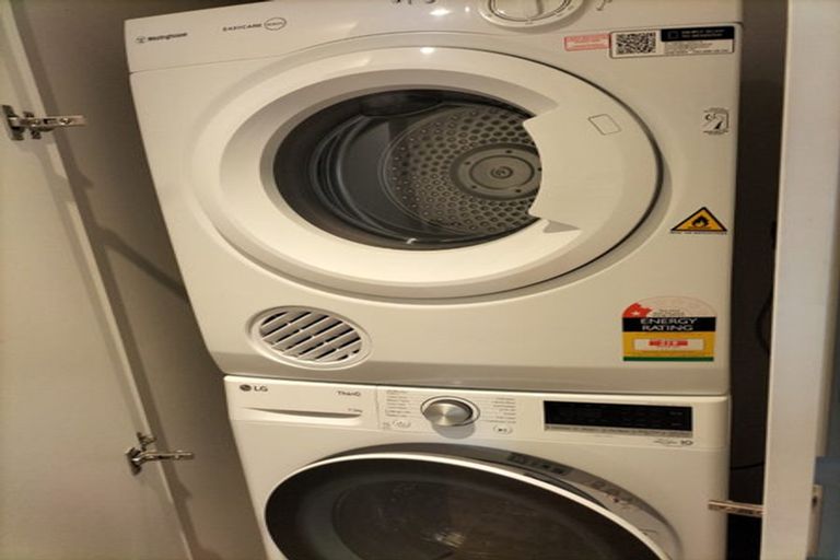 Photo of property in Soho Apartments, 1006/74 Taranaki Street, Te Aro, Wellington, 6011