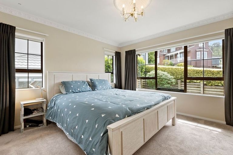 Photo of property in 25 Satara Crescent, Khandallah, Wellington, 6035