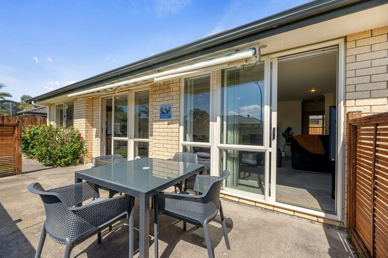 Photo of property in 12 Beachmere Place, Papamoa Beach, Papamoa, 3118