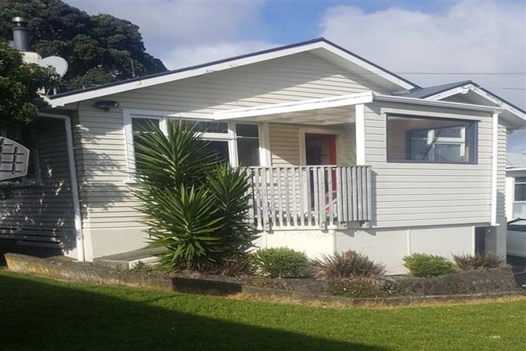 Photo of property in 141 Pioneer Road, Spotswood, New Plymouth, 4310