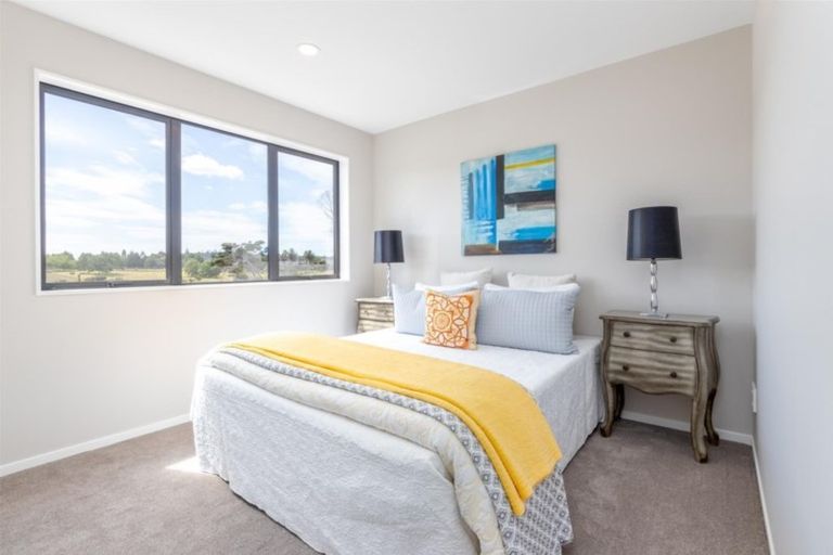 Photo of property in 18 Kano Way, Hobsonville, Auckland, 0616