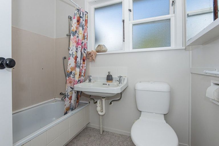 Photo of property in 14 Mcclintock Street, Whau Valley, Whangarei, 0112