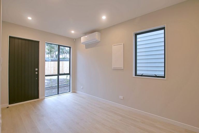 Photo of property in 82e Salisbury Road, Birkdale, Auckland, 0626