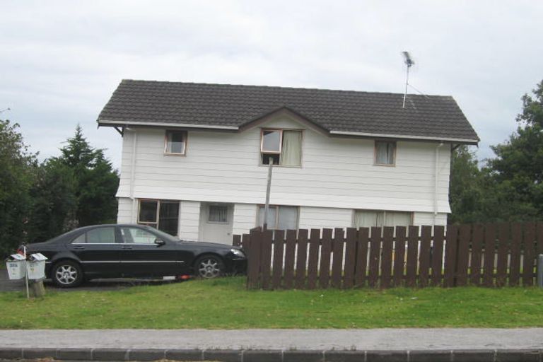Photo of property in 1/32 Chequers Avenue, Glenfield, Auckland, 0629