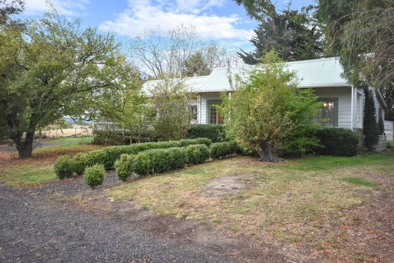 Photo of property in 369 Maungatua Road, Woodside, Outram, 9073