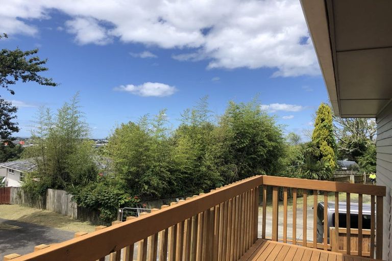 Photo of property in 9 Hatherlow Street, Glenfield, Auckland, 0629