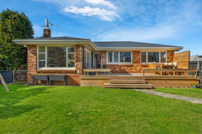 Photo of property in 5 Warwick Avenue, St Andrews, Hamilton, 3200