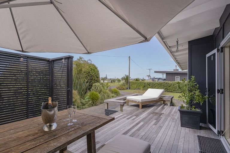 Photo of property in 55 Hornsea Road, Tairua, 3508