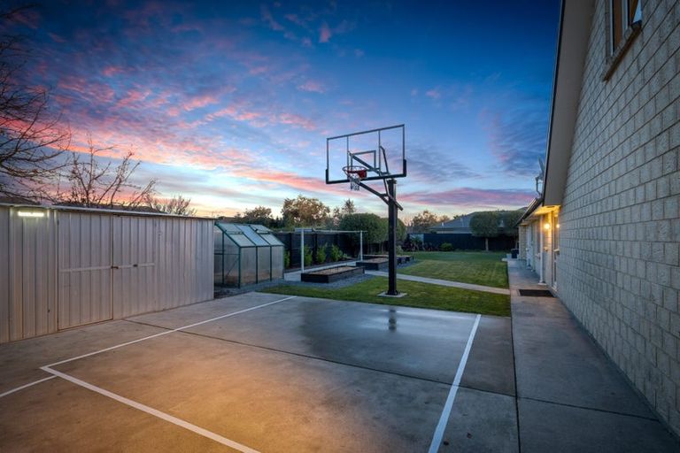 Photo of property in 33 Oak Tree Lane, Rolleston, 7614