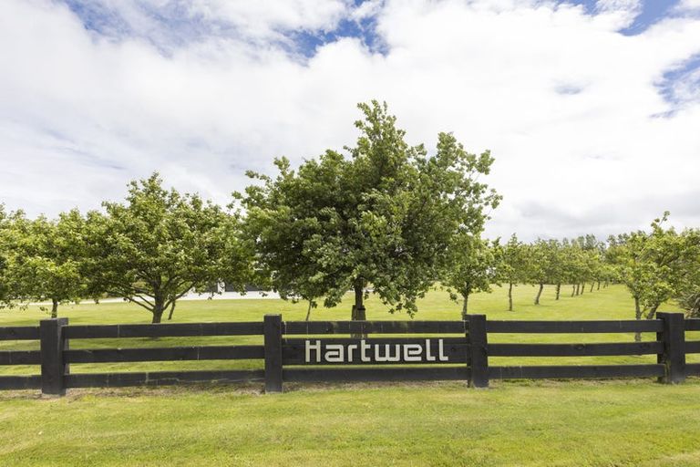Photo of property in 77 Hartwell Drive, Kelvin Grove, Palmerston North, 4470