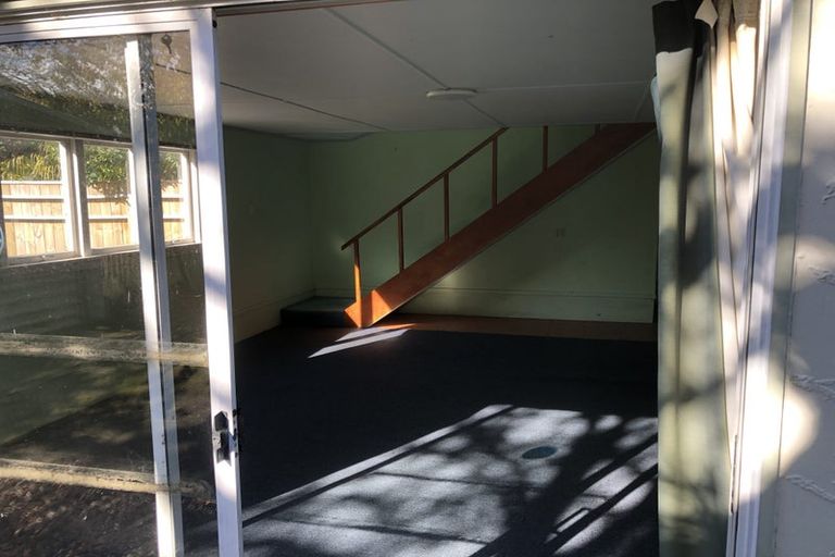 Photo of property in 28e Wallath Road, Westown, New Plymouth, 4310