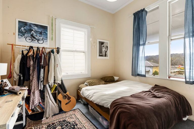 Photo of property in 130 Wallace Street, Mount Cook, Wellington, 6021