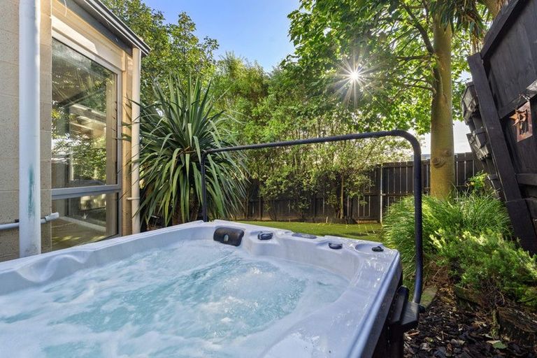 Photo of property in 4b Voyager Drive, Gulf Harbour, Whangaparaoa, 0930