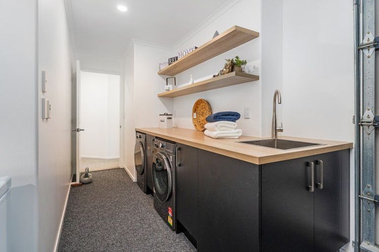 Photo of property in 31 Wells Place, Whitianga, 3510