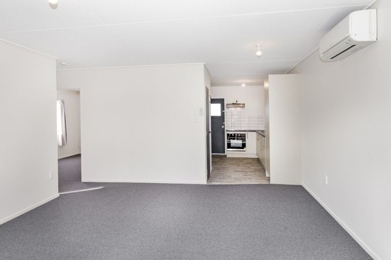 Photo of property in 1/404 Ikanui Road, Frimley, Hastings, 4120