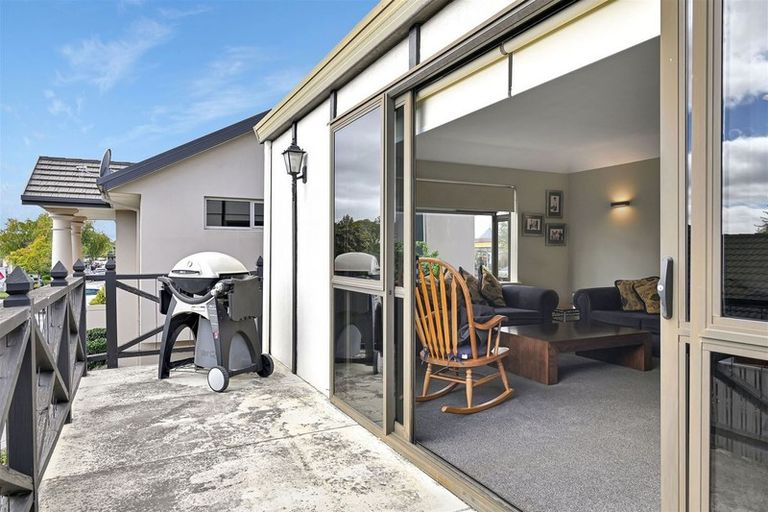Photo of property in 51a Strowan Road, Strowan, Christchurch, 8052