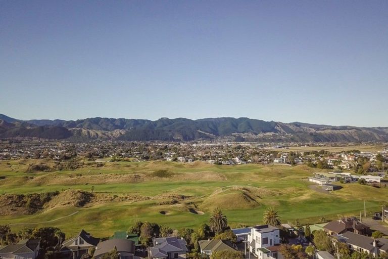 Photo of property in 29a Golf Road, Paraparaumu Beach, Paraparaumu, 5032