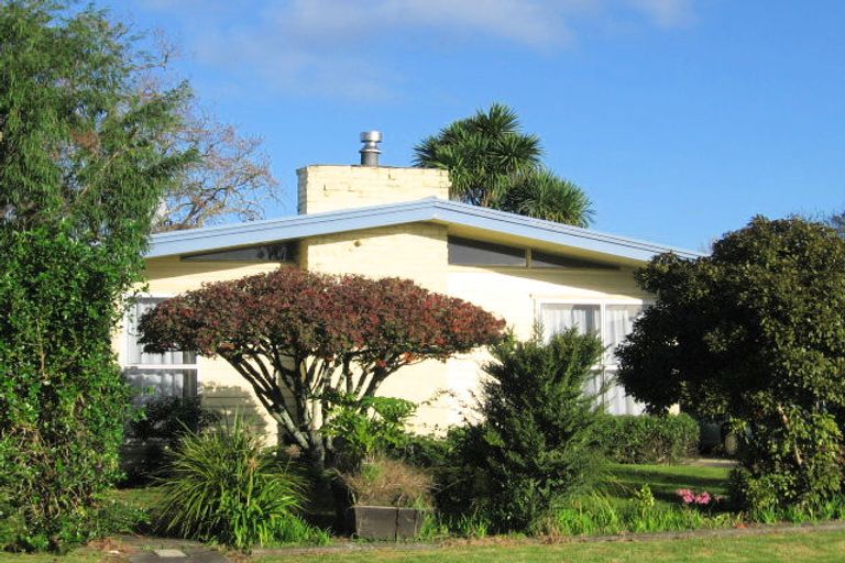 Photo of property in 11 Te Kanawa Crescent, Henderson, Auckland, 0610