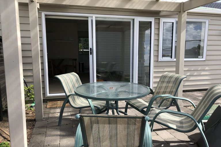 Photo of property in 1/37 Waipa Street, Birkenhead, Auckland, 0626