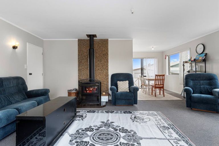 Photo of property in 27 Macloughlin Drive, Te Puke, 3119