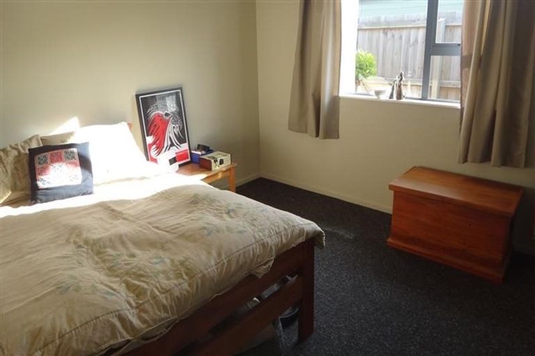 Photo of property in 5b Sylvia Street, Parklands, Christchurch, 8083