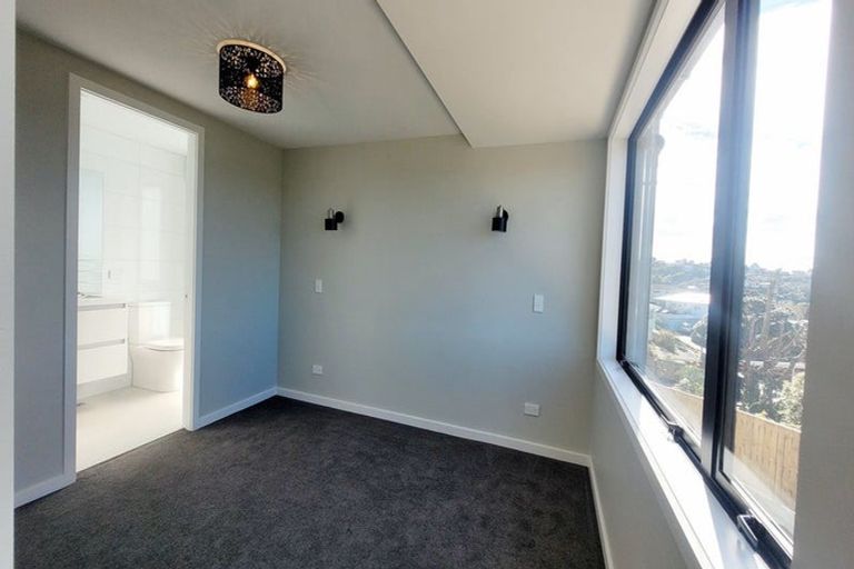 Photo of property in 16 Silvereye Way, Johnsonville, 6037