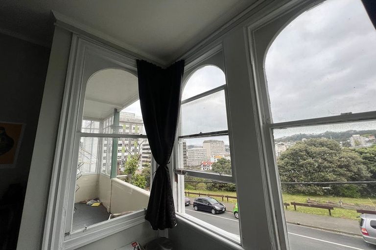 Photo of property in 24 Macdonald Crescent, Te Aro, Wellington, 6011