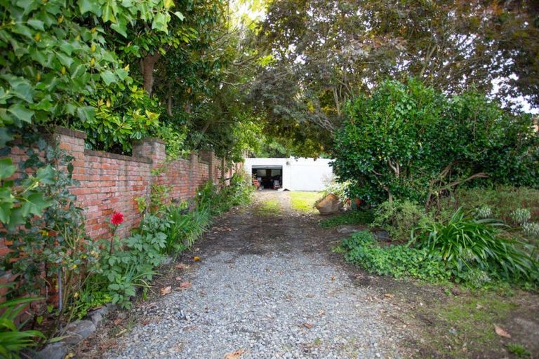Photo of property in 3 King Street, Dannevirke, 4930
