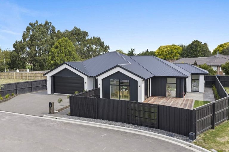 Photo of property in 3 Harrier Lane, Marshland, Christchurch, 8051