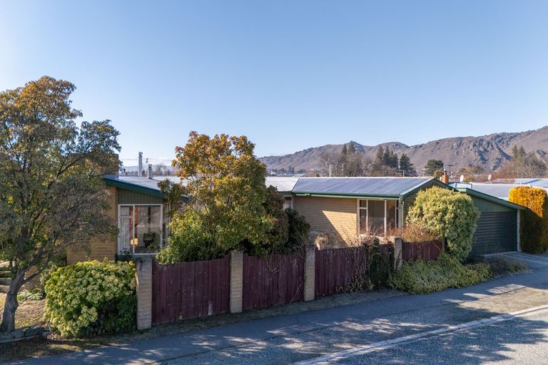 Photo of property in 9 Brandon Street, Alexandra, 9320