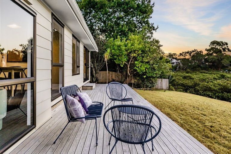 Photo of property in 40 Queen Mary Avenue, New Lynn, Auckland, 0600