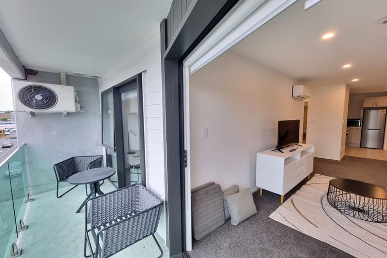 Photo of property in 307/9 East Street, Papakura, 2110