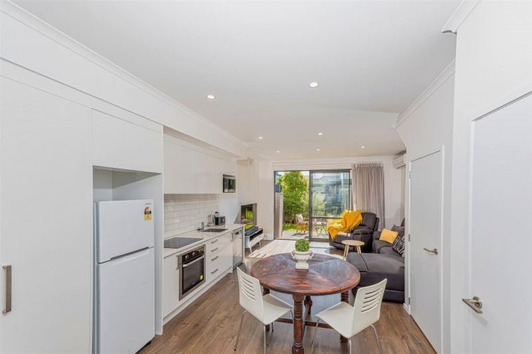 Photo of property in 42 Sidney Wallingford Way, Hobsonville, Auckland, 0616