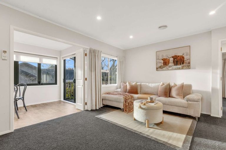 Photo of property in 27 Awatea Terrace, Lynmore, Rotorua, 3010