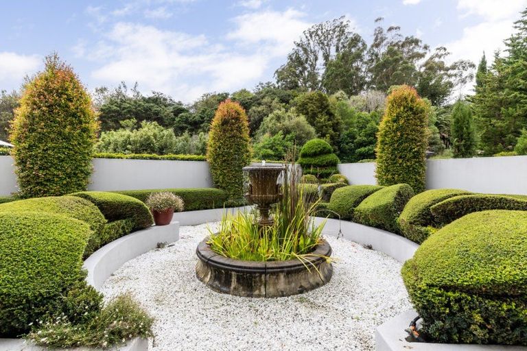 Photo of property in 137 Blackbarn Road, Havelock North, 4294
