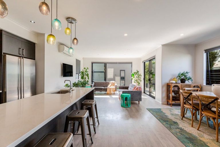 Photo of property in 14 Kotuku Lane, Hobsonville, Auckland, 0616