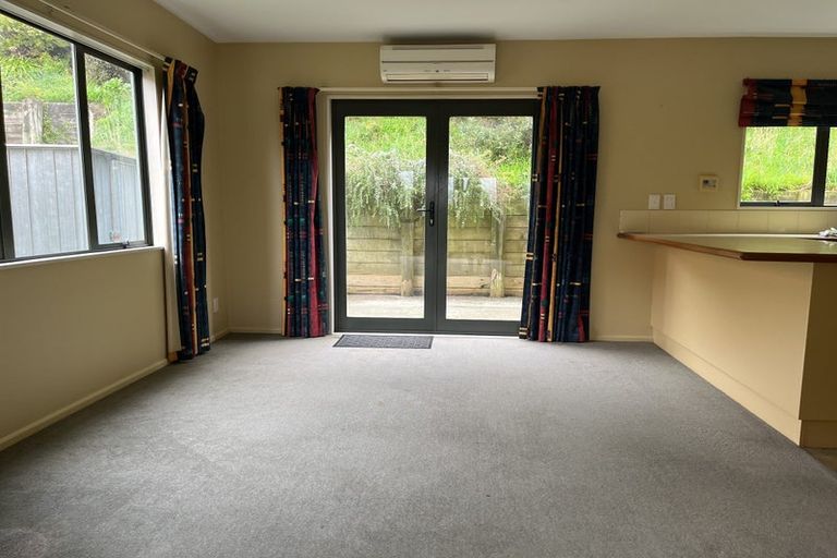 Photo of property in 37a Waverton Terrace, Churton Park, Wellington, 6037