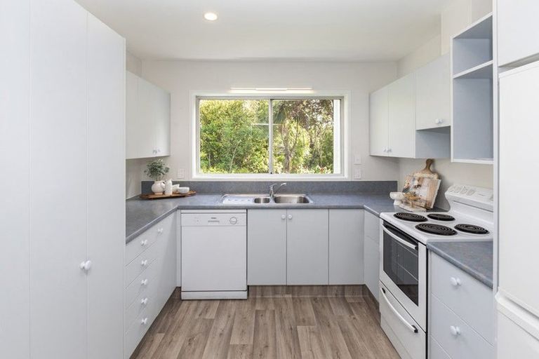 Photo of property in 34 Greers Road, Burnside, Christchurch, 8041