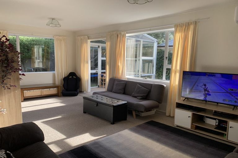 Photo of property in 14u1 Hector Street, Seatoun, Wellington, 6022