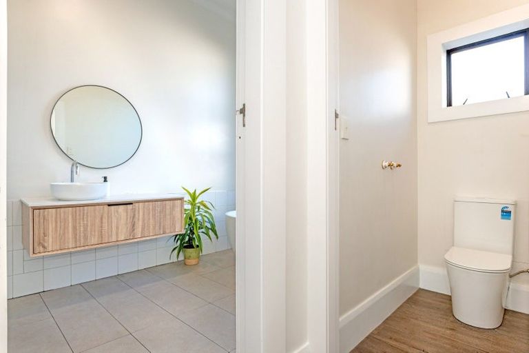 Photo of property in 2 Cobden Street, Gisborne, 4010