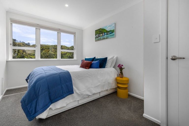Photo of property in 20 Mahinawa Street, Takapuwahia, Porirua, 5022