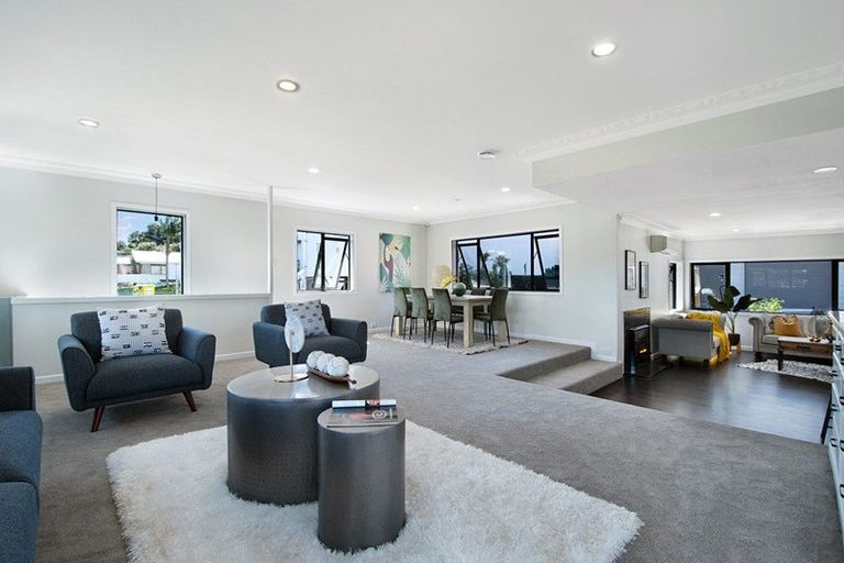 Photo of property in 1a Stottholm Road, Titirangi, Auckland, 0604