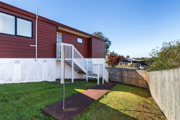 Photo of property in 34 Garton Drive, Massey, Auckland, 0614