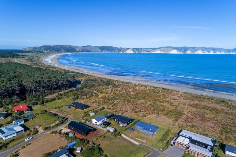 Photo of property in 4 Tarapuka Way, Mahia, Nuhaka, 4198