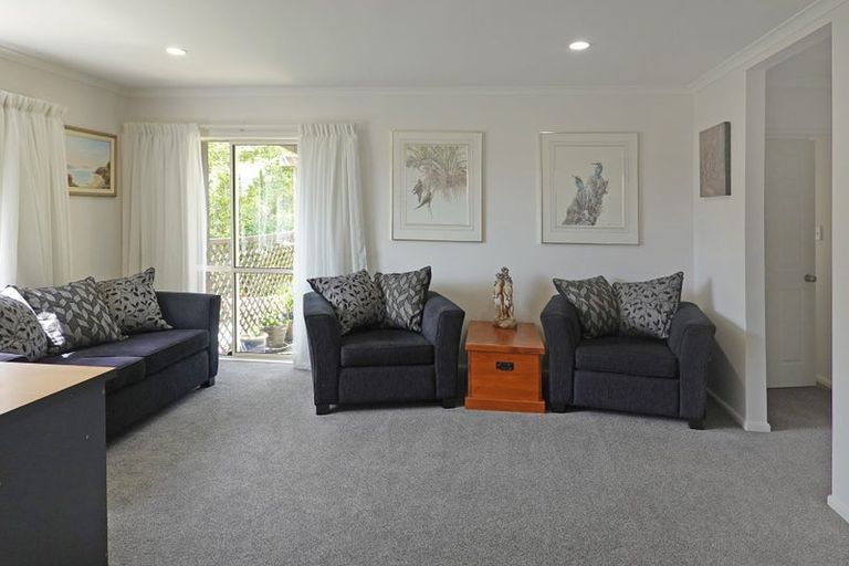 Photo of property in 6 San Angelo Court, Henderson, Auckland, 0612