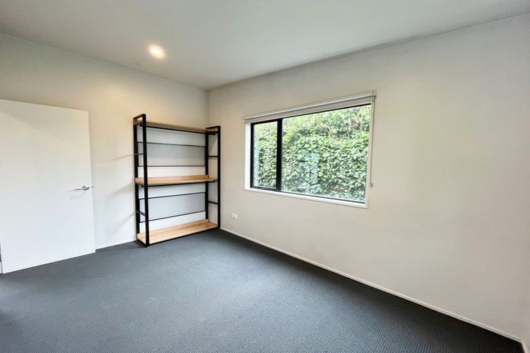 Photo of property in 17 Mclellan Place, Ilam, Christchurch, 8041