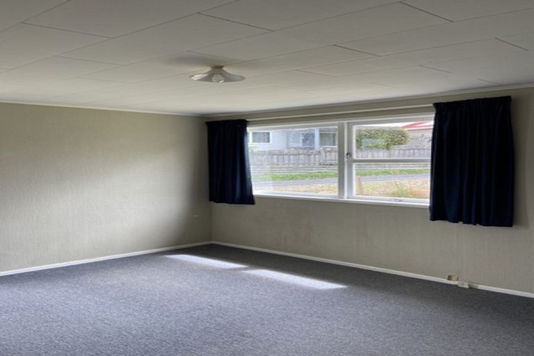Photo of property in 52 One Tree Point Road, One Tree Point, 0118